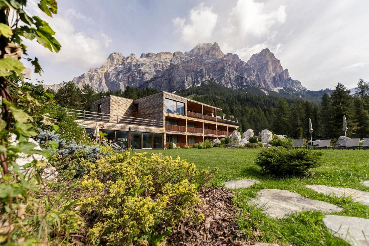 Hotel Gran Paradiso San Cassiano  Exterior foto