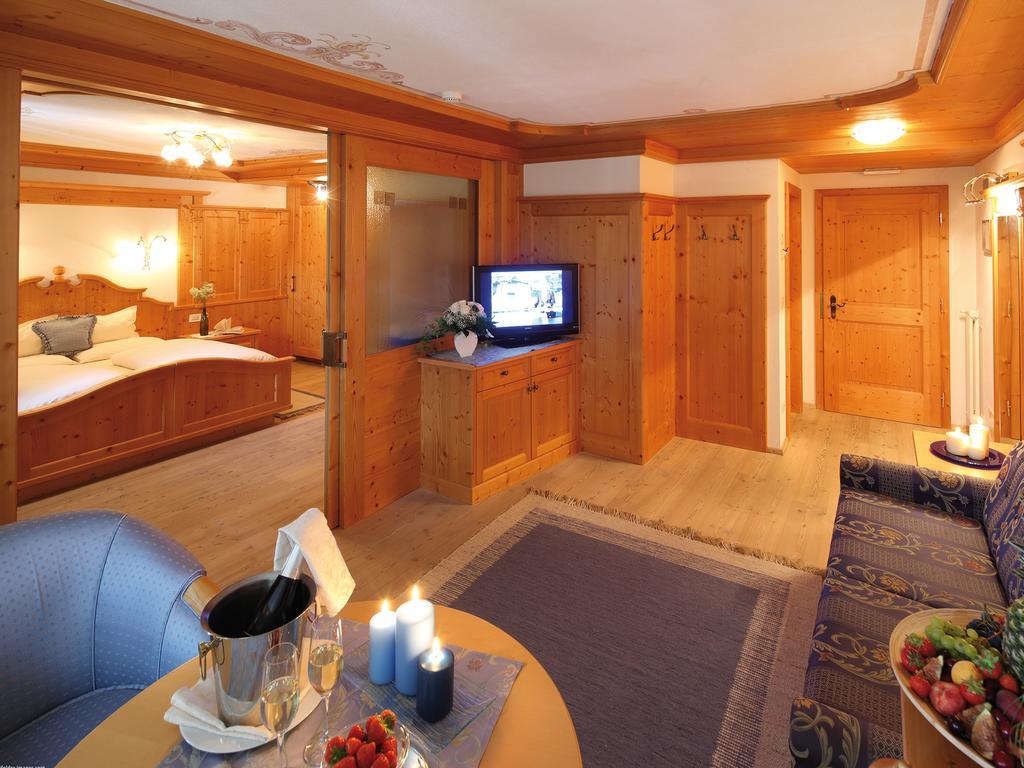 Hotel Gran Paradiso San Cassiano  Quarto foto